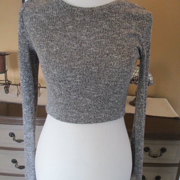 Cropped top - Picture 2 of 5